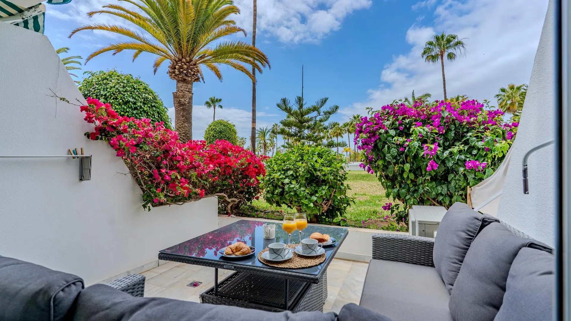 Luxury Apartment On The Beach Costa Adeje