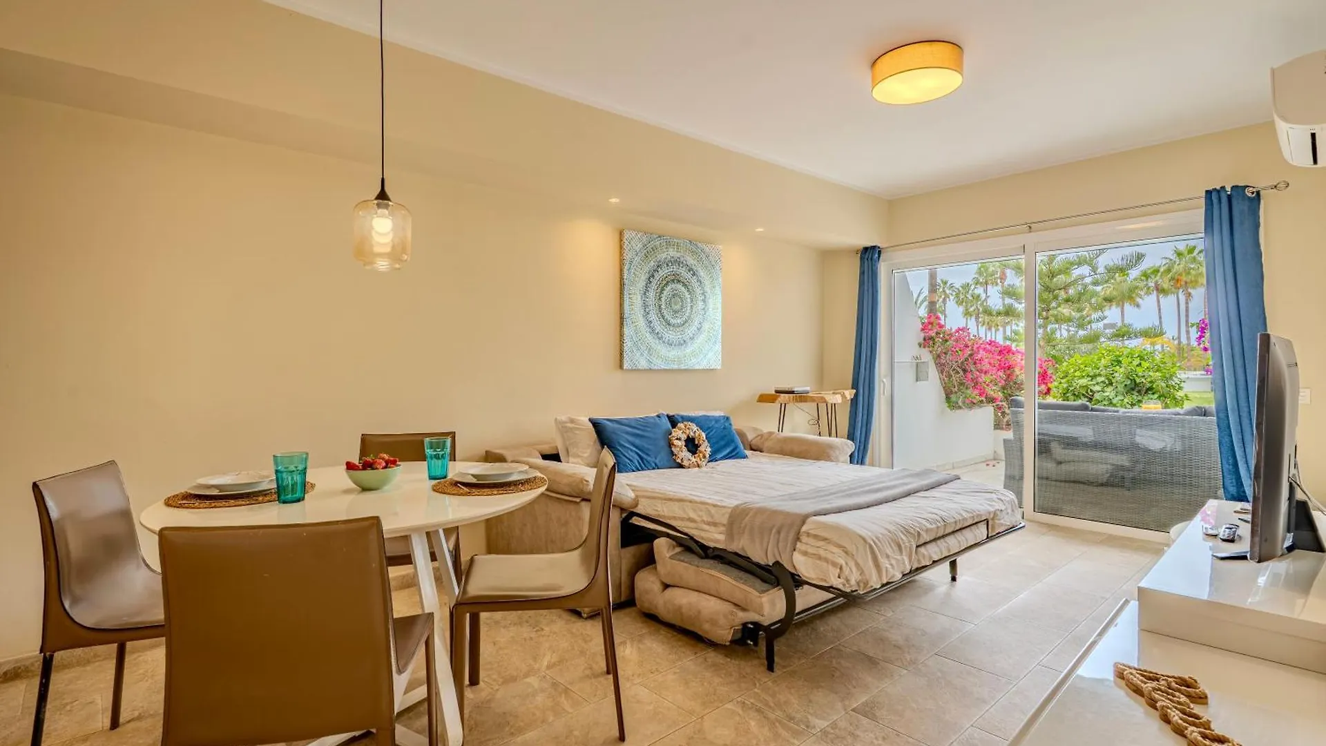 Luxury Apartment On The Beach Costa Adeje  Costa Adeje (Tenerife)